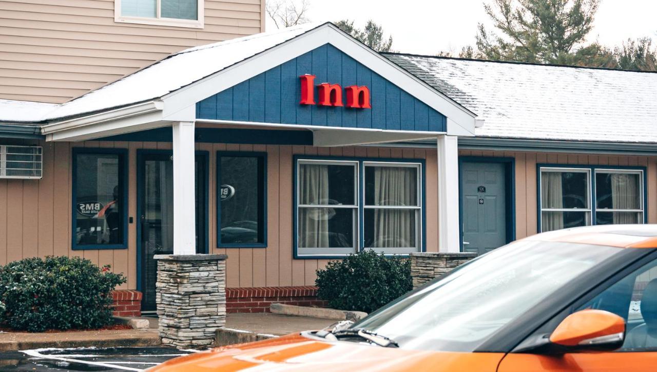 Quiet Corner Inn Бруклин Экстерьер фото